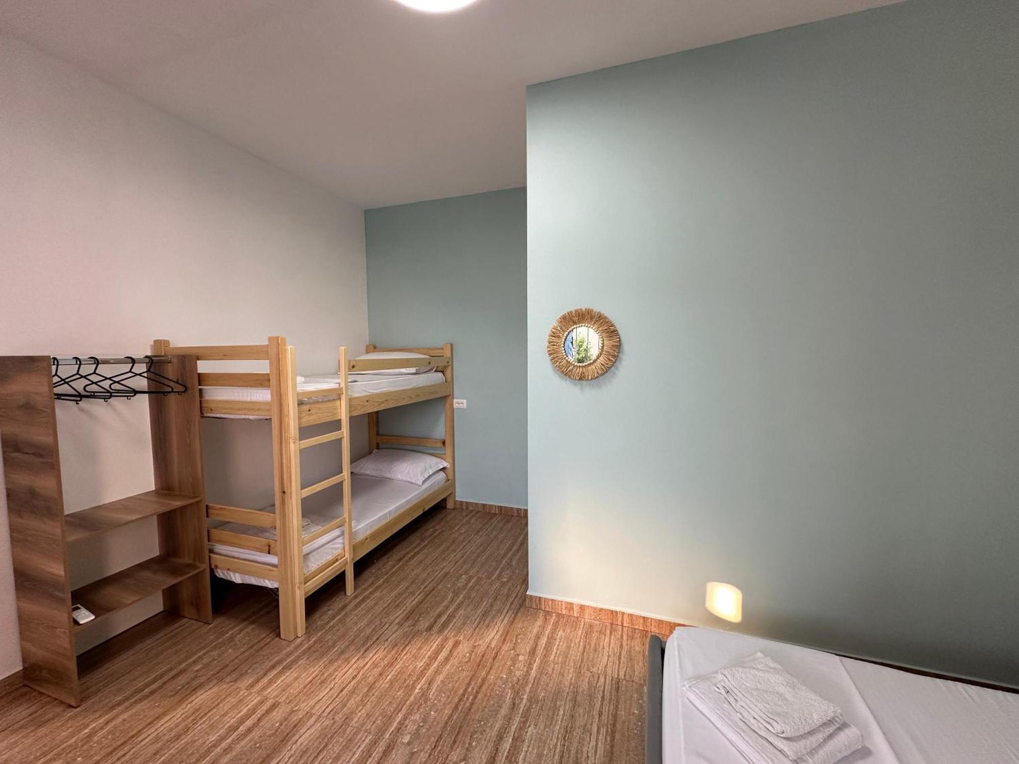 Las Palmas Guesthouse Shkodër Extérieur photo