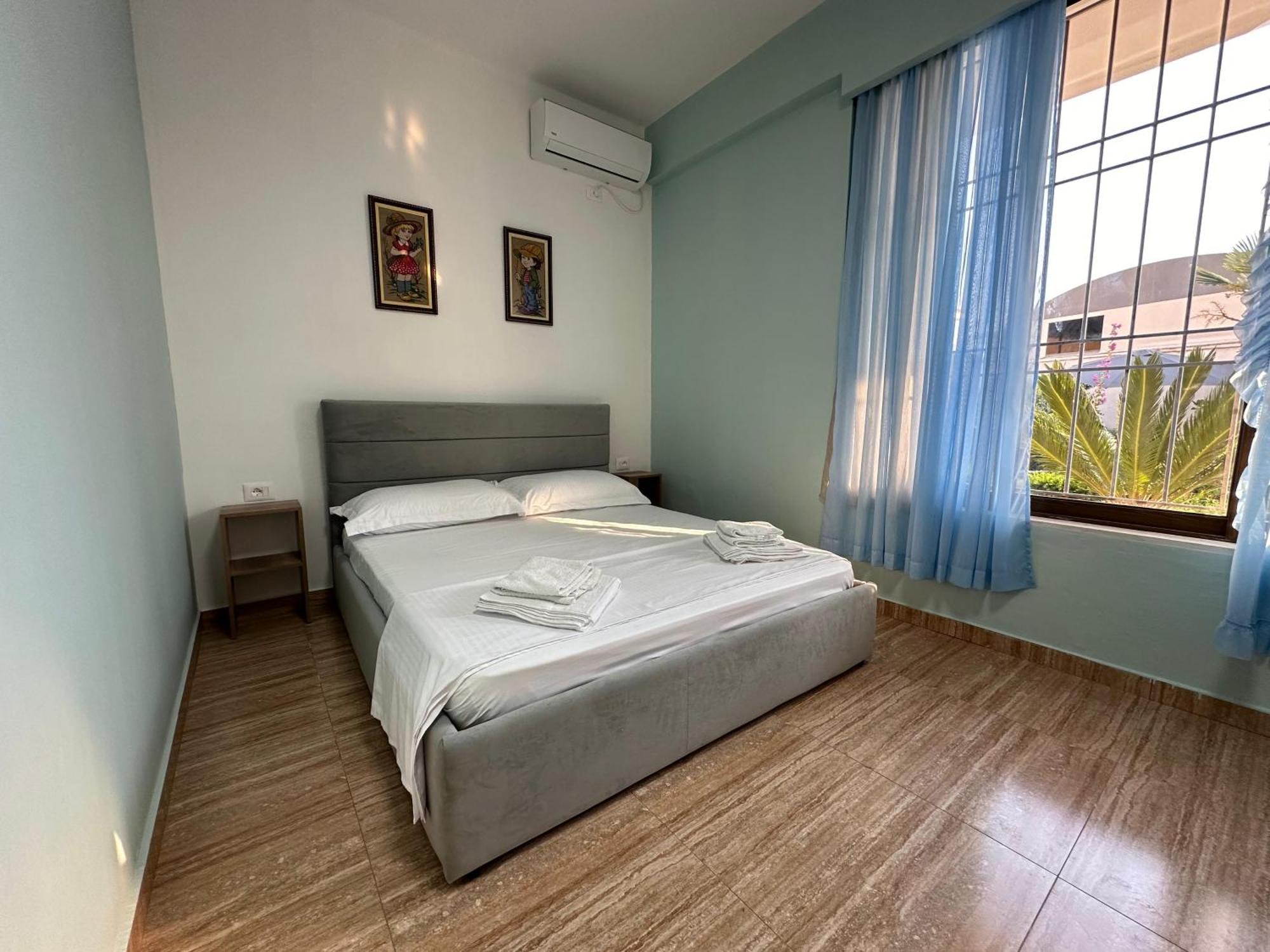 Las Palmas Guesthouse Shkodër Extérieur photo