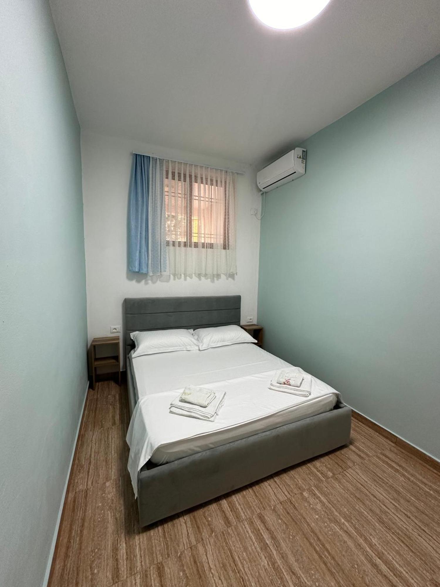 Las Palmas Guesthouse Shkodër Extérieur photo